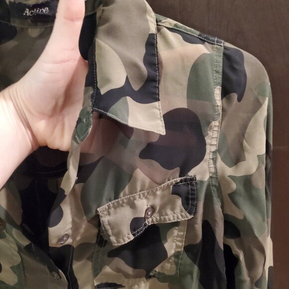 Camo Mesh Button-Up 🪖💅 - Picture 3 of 5